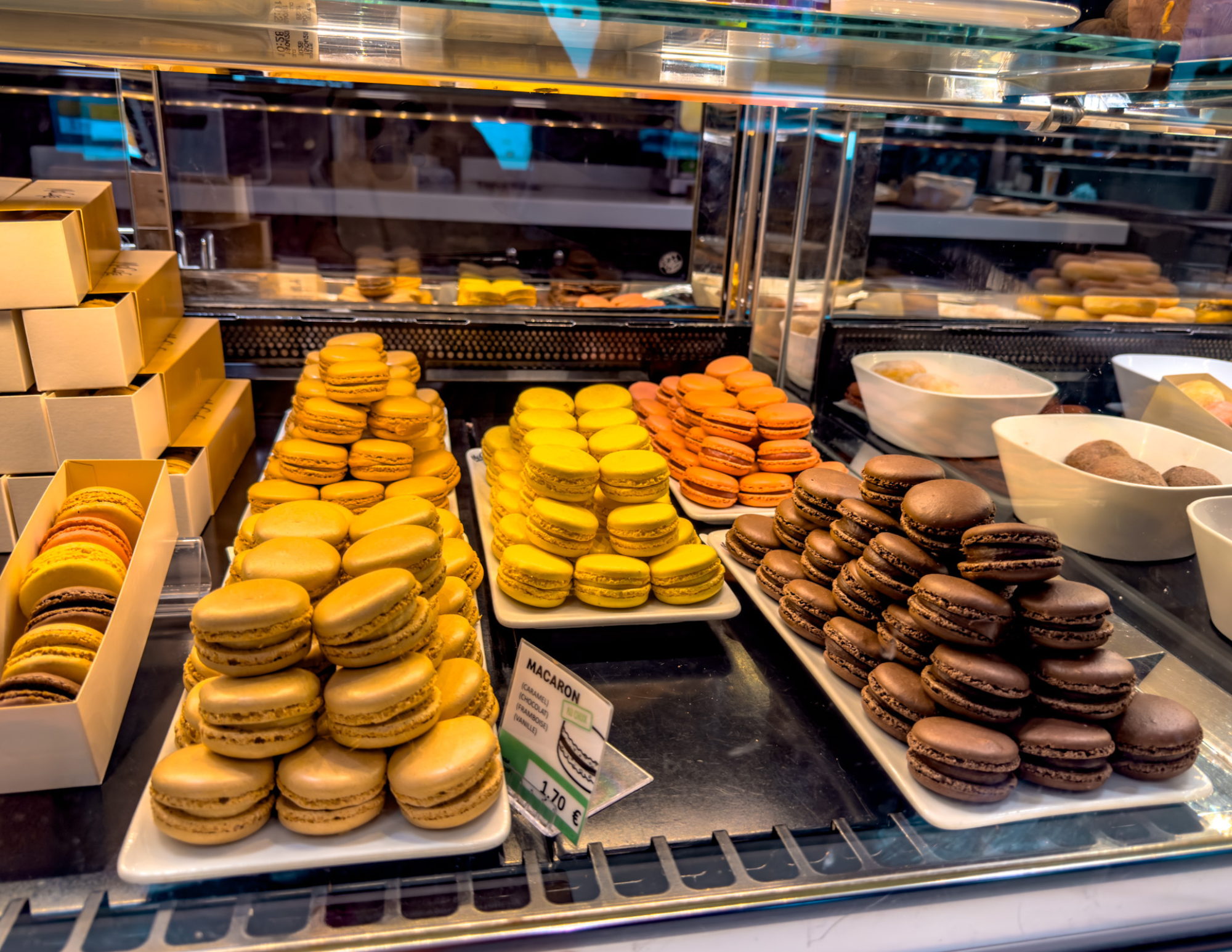 How to Eat on a Budget in Paris (15).png